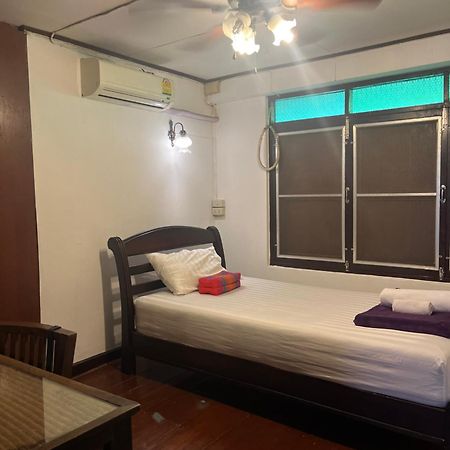 Tata Guesthouse Chiang Mai Luaran gambar