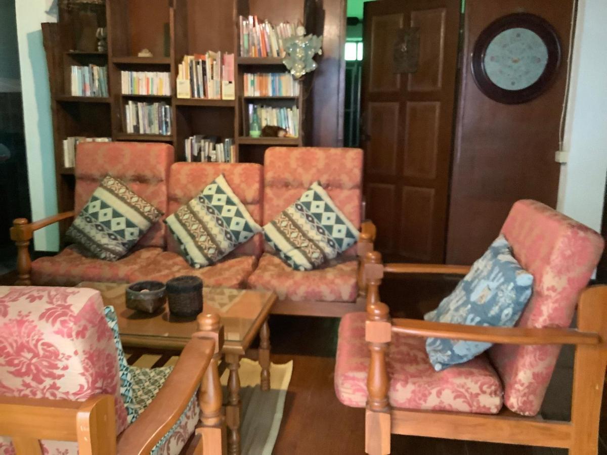 Tata Guesthouse Chiang Mai Luaran gambar