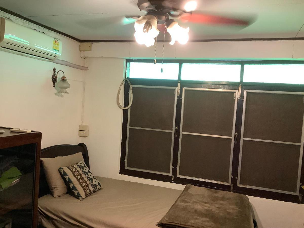 Tata Guesthouse Chiang Mai Luaran gambar