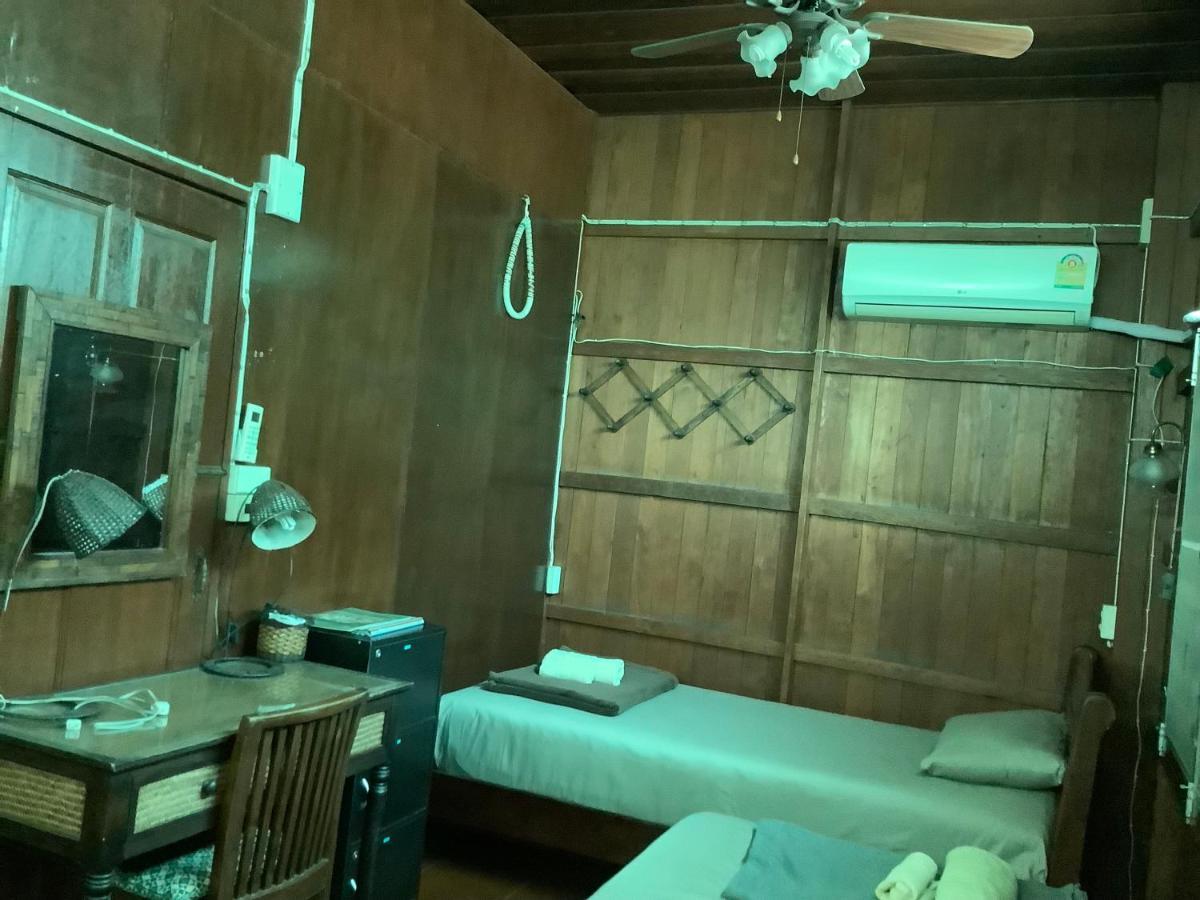 Tata Guesthouse Chiang Mai Luaran gambar