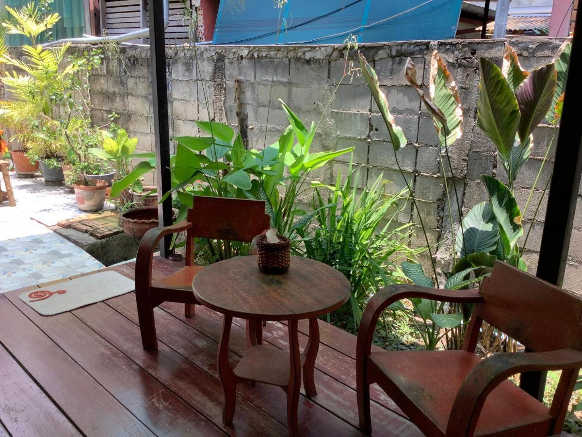 Tata Guesthouse Chiang Mai Luaran gambar