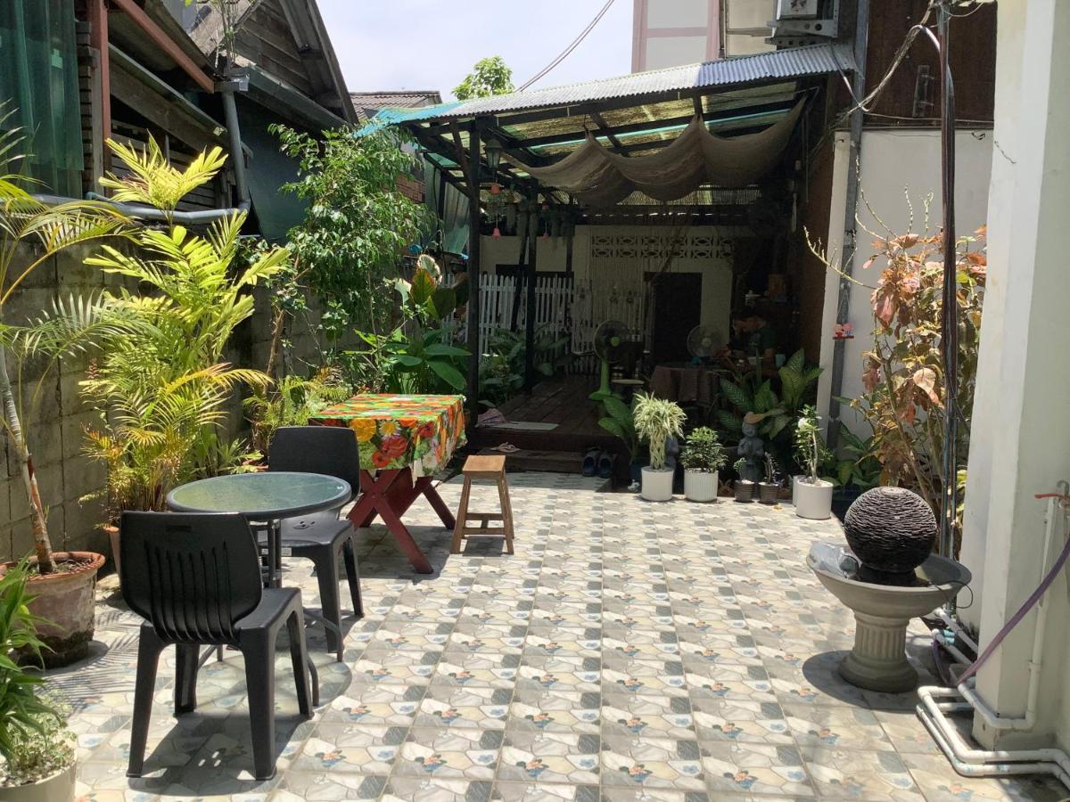 Tata Guesthouse Chiang Mai Luaran gambar